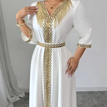 2- قفطان أنيق بطراز شرقي فاخر